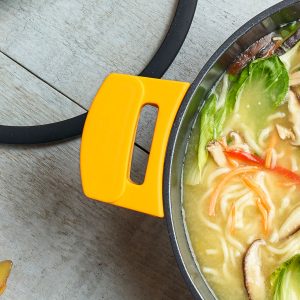 5qt dutch oven lifestyle - butternut grips