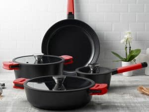 7 Piece Set Lifestyle 2 - red handles