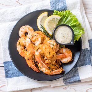 fried shrimps with sauce