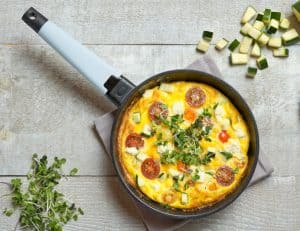 8in skillet - sky blue handle