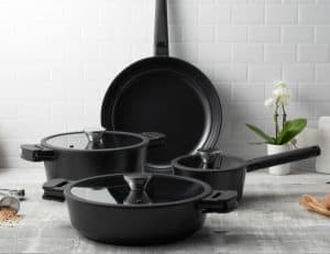 7 Piece Cookware Set Lifestyle